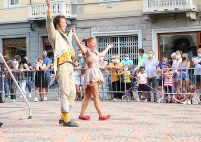 Silvia Martini e Mario Levis in piazza Chanoux